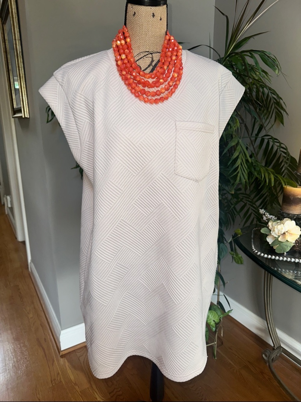 entro Cream Textured Sleeveless Mini Shift Dress size large